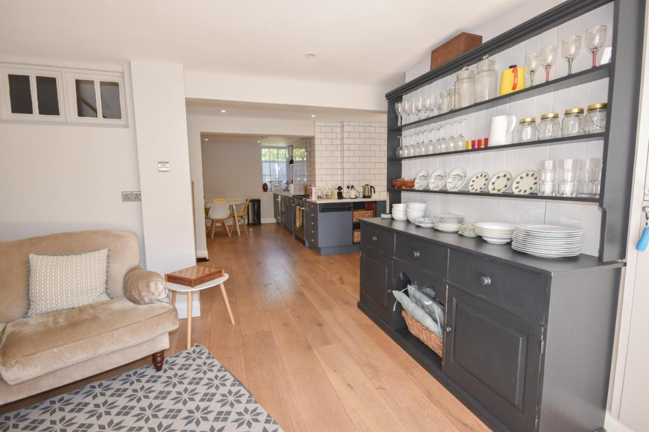 Arden Villa, Sleeps 8, Moments From The Golden Sandy Beach Of Ryde Райд Экстерьер фото