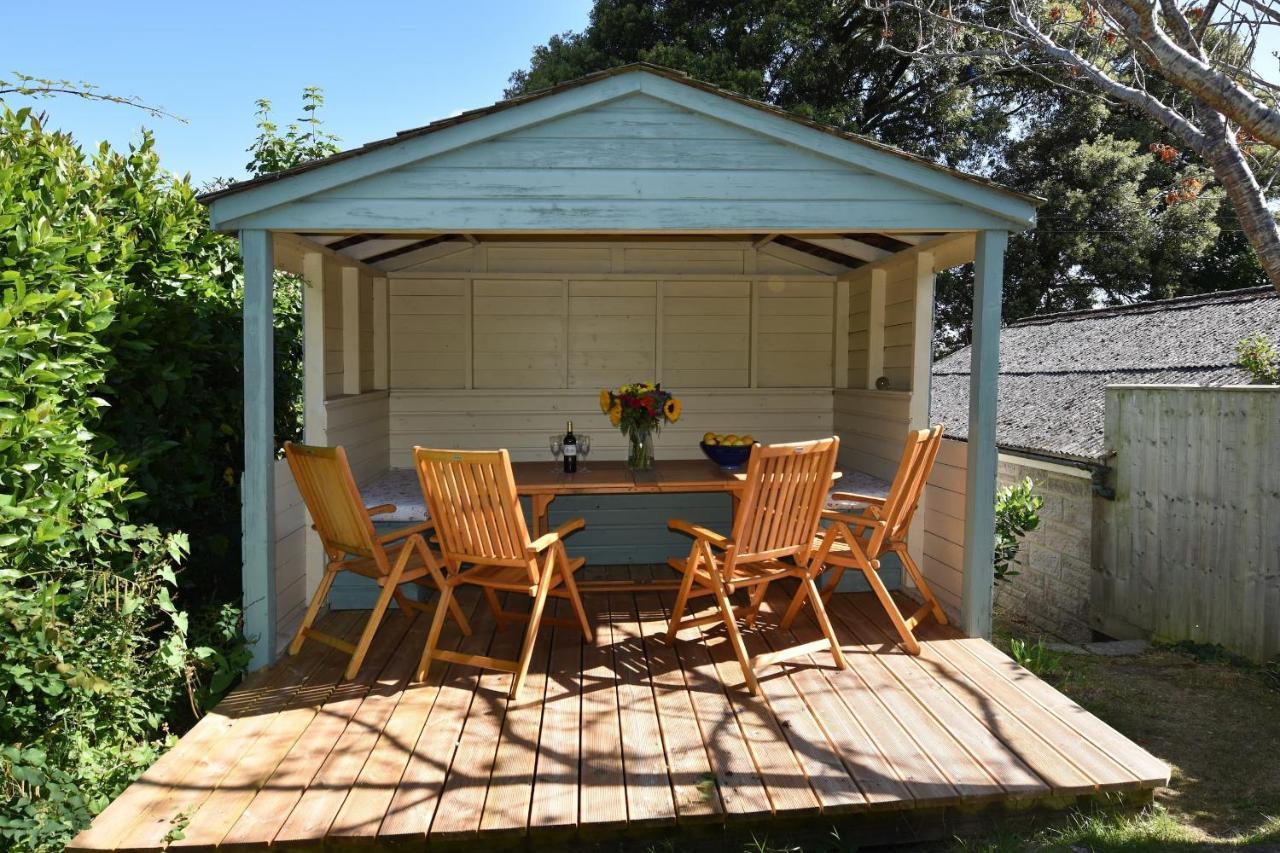 Arden Villa, Sleeps 8, Moments From The Golden Sandy Beach Of Ryde Райд Экстерьер фото