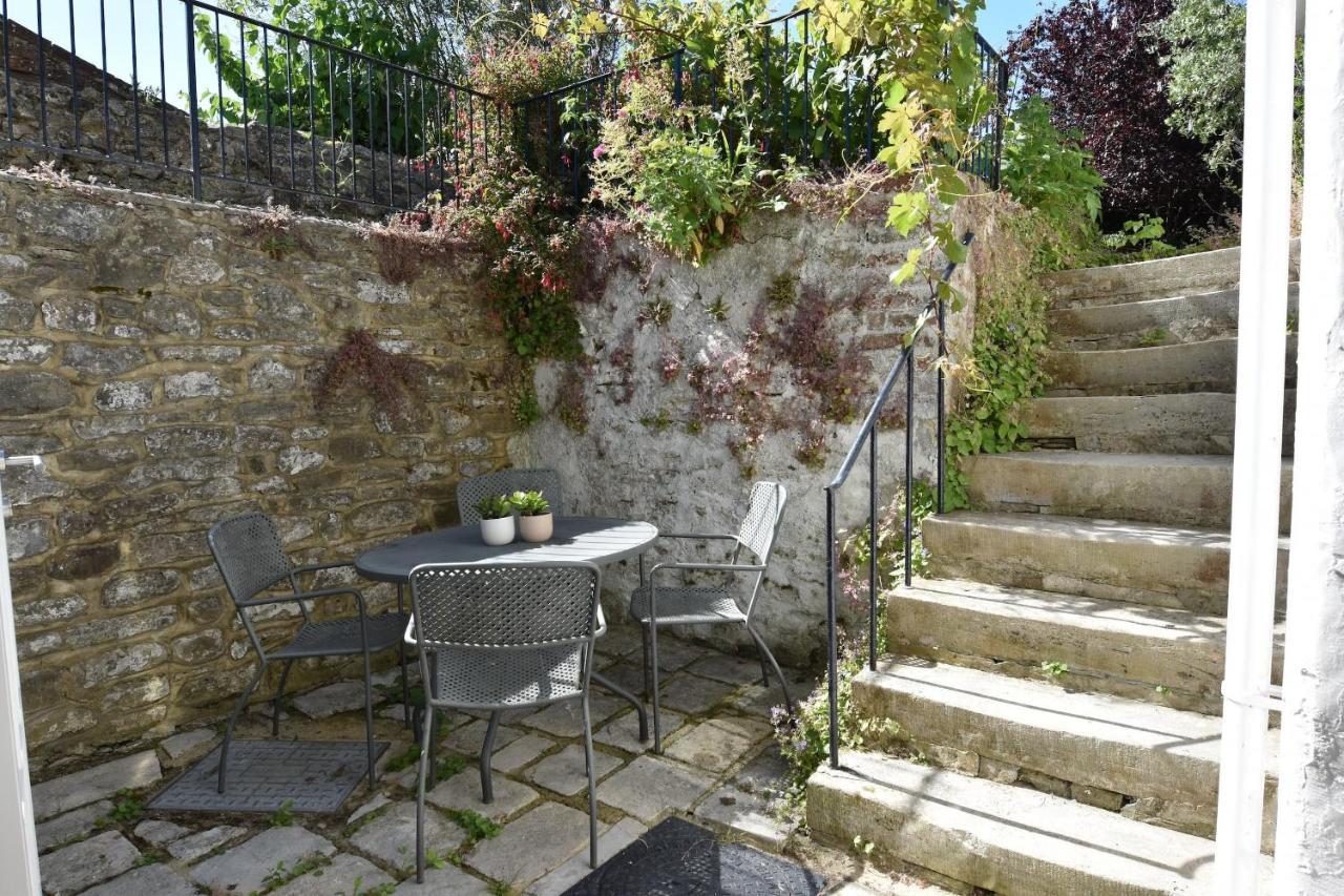 Arden Villa, Sleeps 8, Moments From The Golden Sandy Beach Of Ryde Райд Экстерьер фото