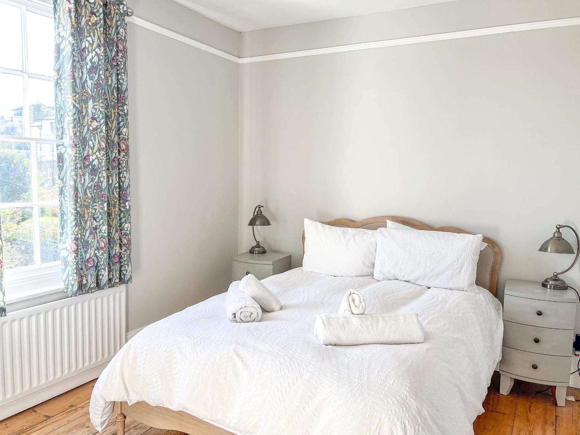 Arden Villa, Sleeps 8, Moments From The Golden Sandy Beach Of Ryde Райд Экстерьер фото